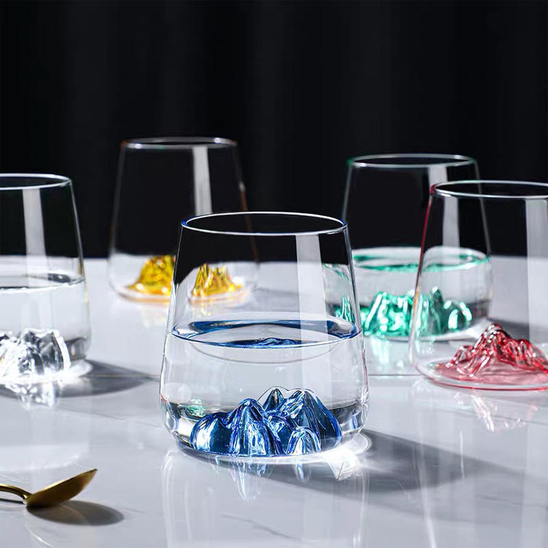 New design hand-blown crystal whisky glss with colorful bottom mountain