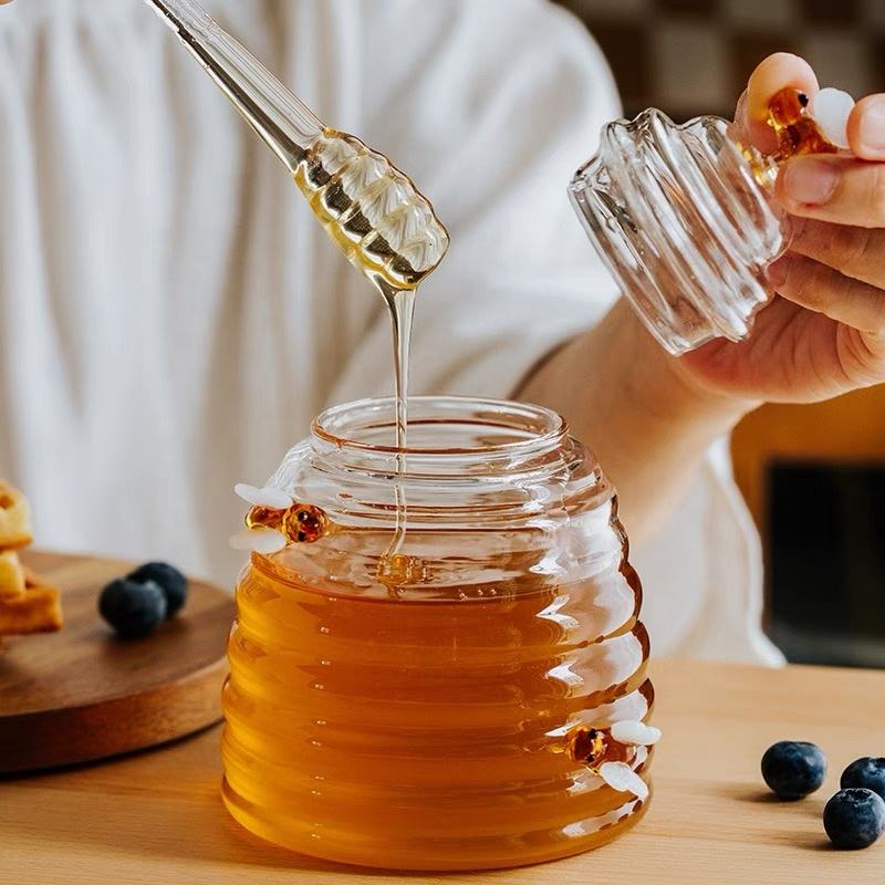 Wholesale 400ML High Borosilicate Glass Sweet Honey Jar with Stirrer